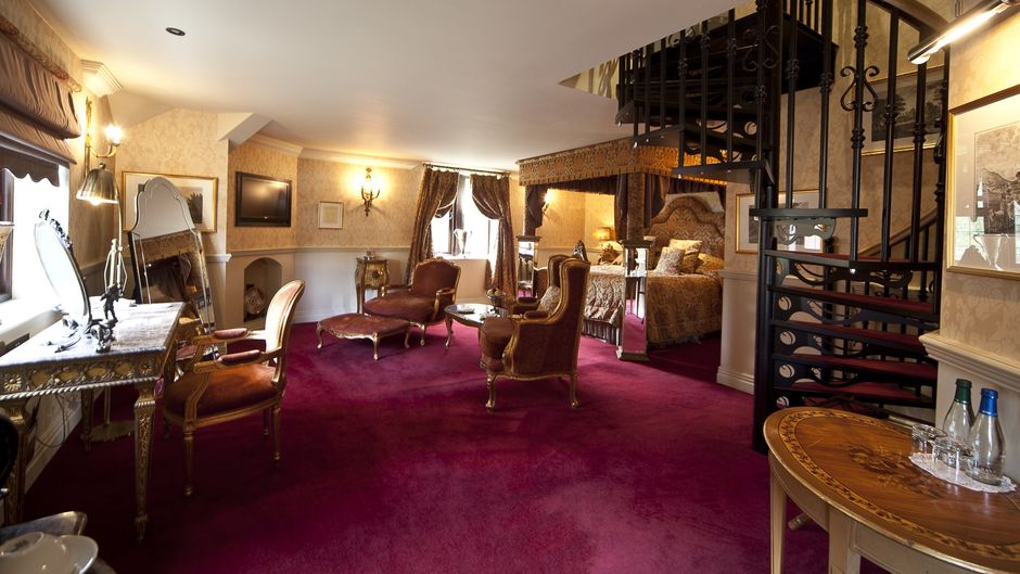 Coombe Abbey Room