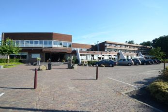 Fletcher Hotel De Zeegser Duinen