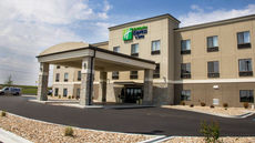 Holiday Inn Express & Suites Sikeston SW