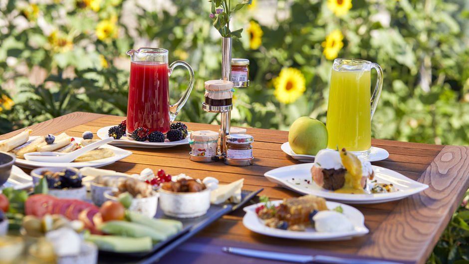 Ariana Luxury Lodge Restaurant