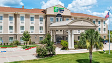 Holiday Inn Express Suites Cotulla