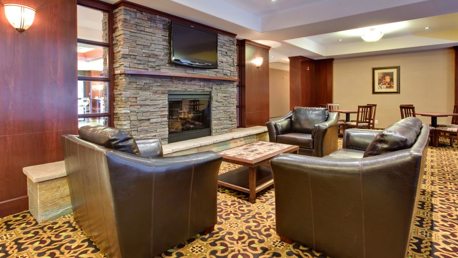 Holiday Inn Express & Suites Whitecourt Restaurant