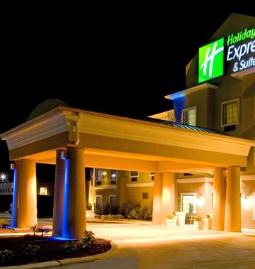 Holiday Inn Express Jourdanton