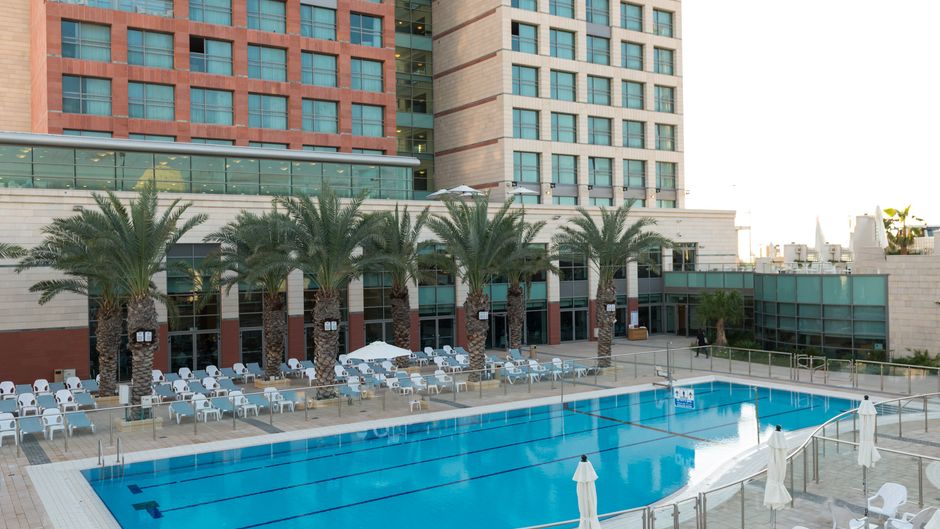 Leonardo Plaza Hotel Ashdod Pool