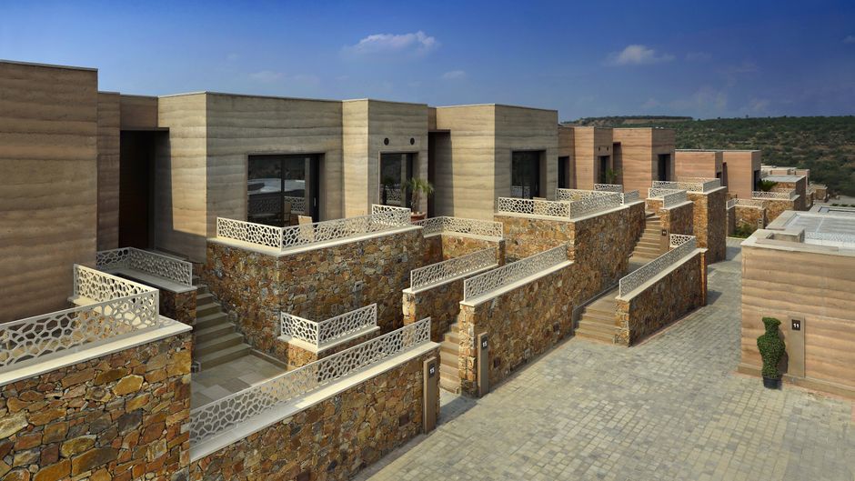The LaLiT Mangar Exterior