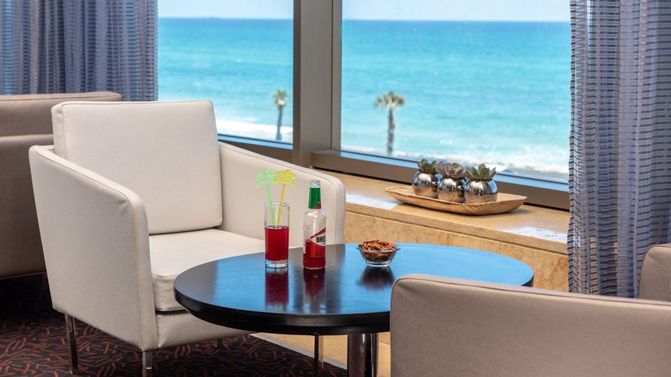 Leonardo Hotel Haifa Lobby