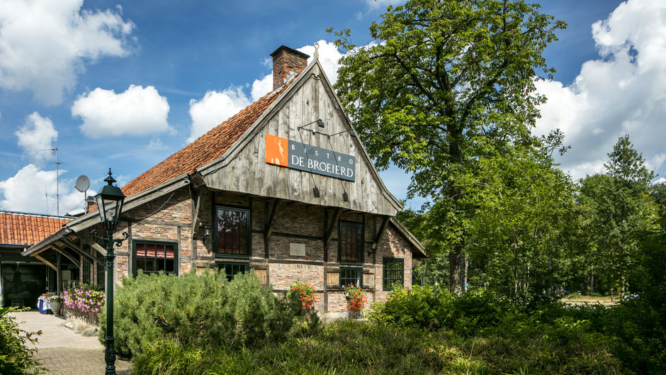 Fletcher Hotel-Restaurant De Broeierd Exterior