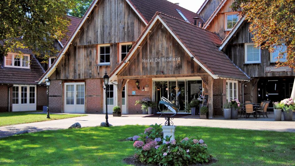 Fletcher Hotel-Restaurant De Broeierd Exterior