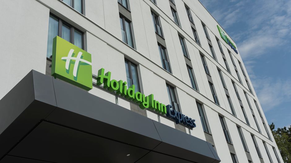 Holiday Inn Express Wiesbaden Exterior