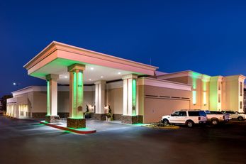 Holiday Inn Hotel & Suites North