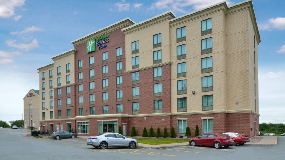 Holiday Inn Express & Suites Halifax Air Exterior