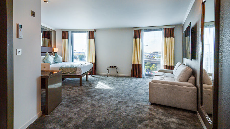 Atrium Hotel Heathrow Room
