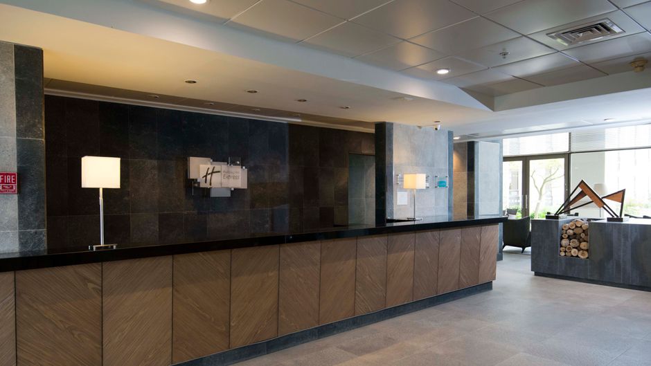 Holiday Inn Express Concepcion Lobby
