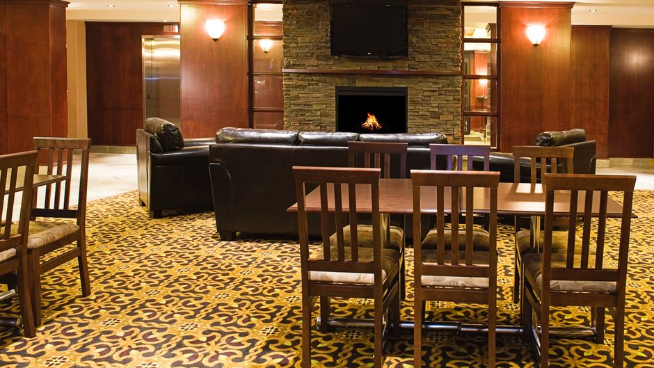 Holiday Inn Express Slave Lake Restaurant