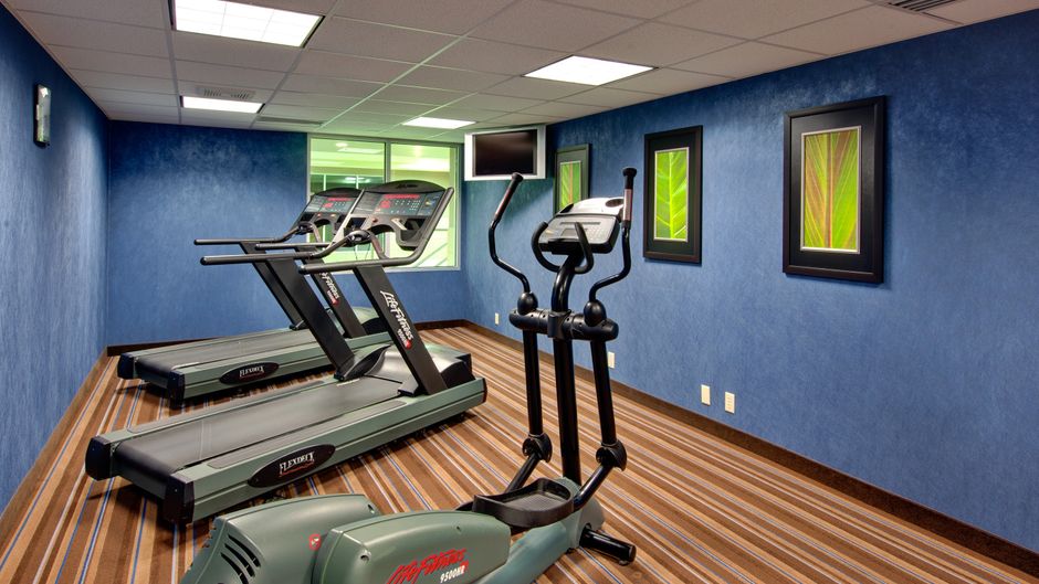 Holiday Inn Express/Suites Chatham South Health Club