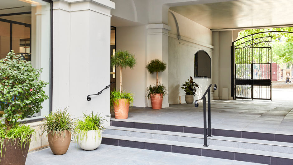 Crowne Plaza Hotel Paris Republique Exterior