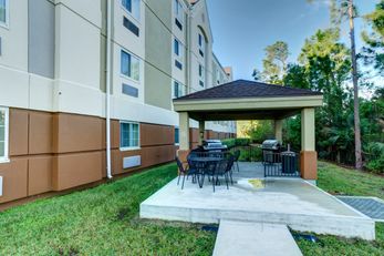 Candlewood Suites