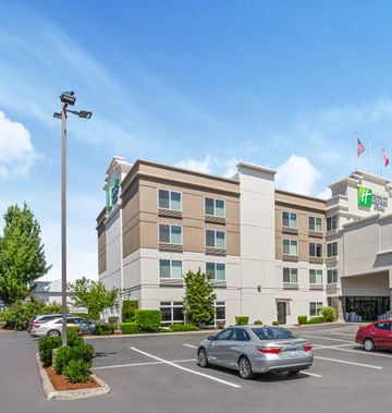 Holiday Inn Express & Suites Tacoma