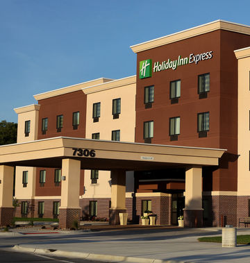 Holiday Inn Express Omaha South Ralston