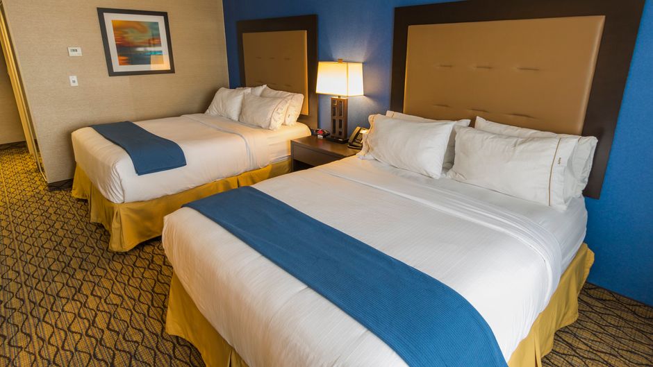 Holiday Inn Express & Stes Thunder Bay Room
