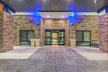 Holiday Inn Express & Suites Perryton
