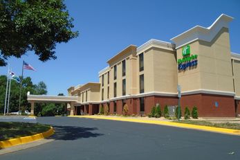 Holiday Inn Express Midlothian Turnpike
