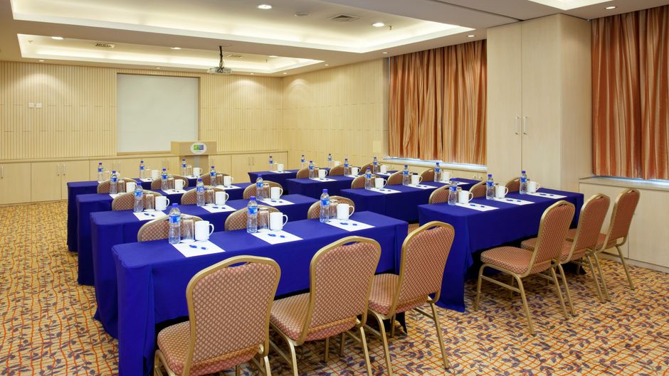 Holiday Inn Express Tianjin Airport Meeting