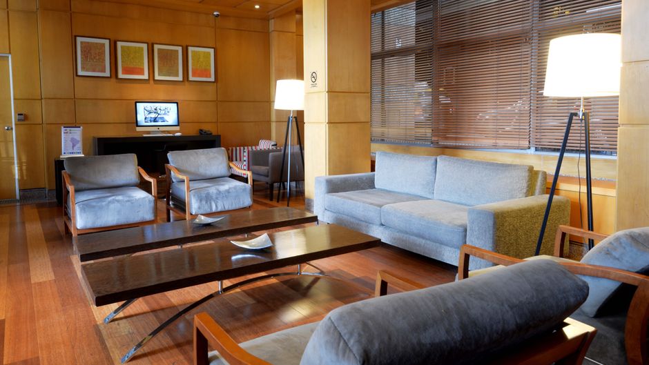 Holiday Inn Express Puerto Madero Lobby