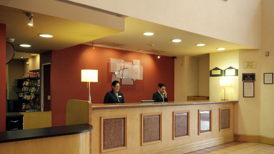 Holiday Inn Express Guanajuato Lobby