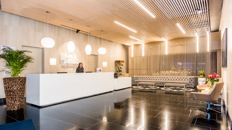 Holiday Inn Express &  Suites Bogota DC Lobby