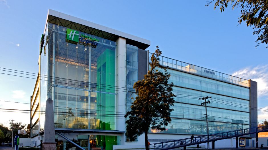 Holiday Inn Express Guadalajara Expo Exterior
