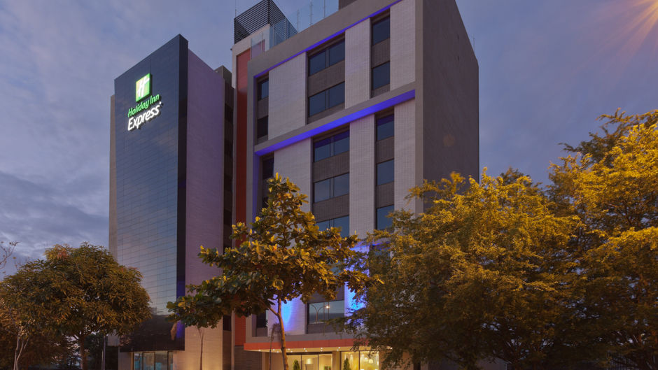 Holiday Inn Express Yopal Exterior