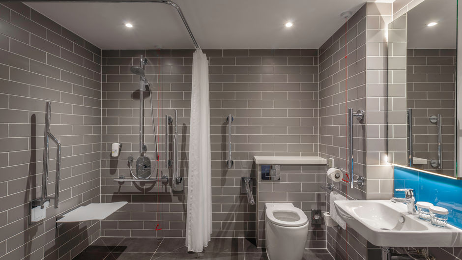 Holiday Inn Express Dublin Airport Room