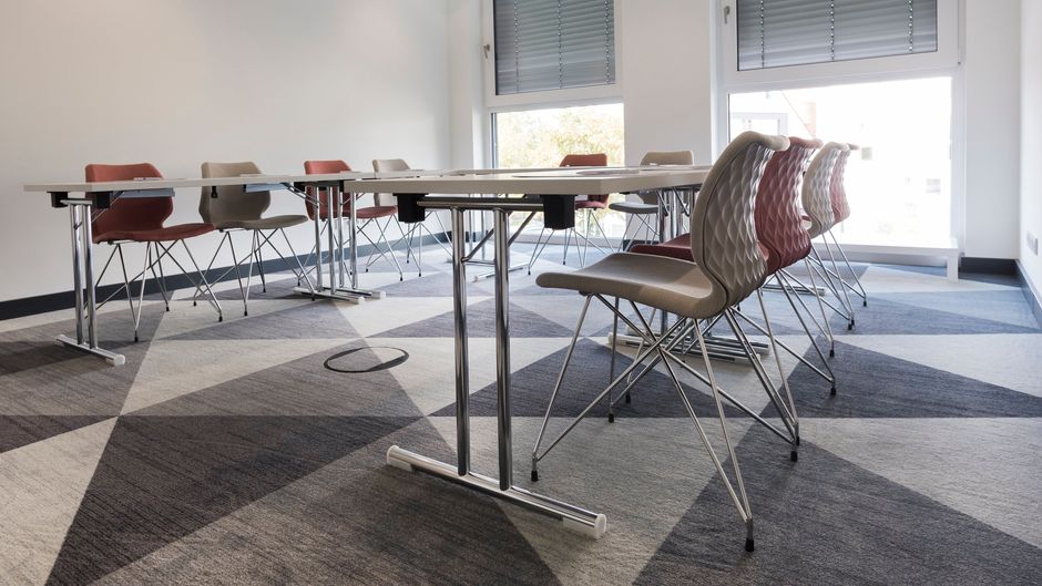 Holiday Inn Express Wiesbaden Meeting