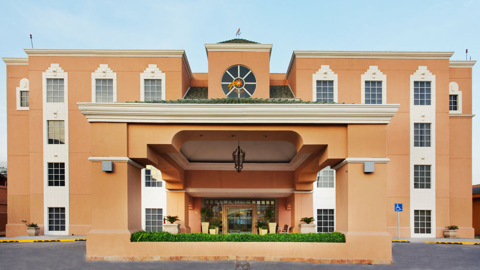 Holiday Inn Express Tecnologico Exterior