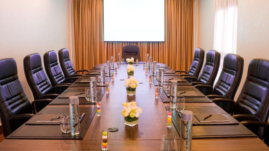 Centara Grand Beach Resort & Villas Hua Meeting