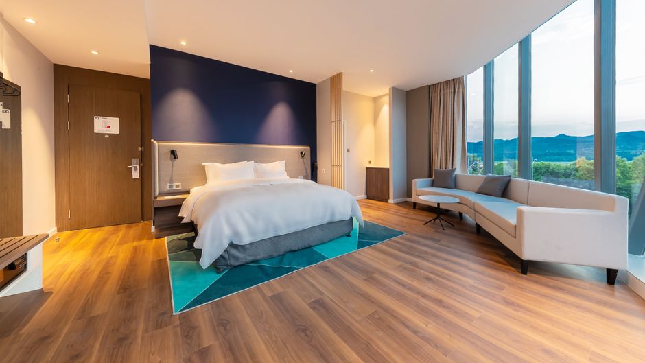 Holiday Inn Express Yichang Riverside Room
