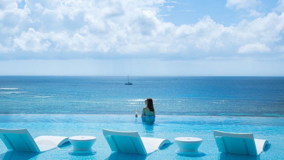 Halekulani Okinawa Pool