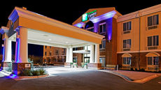 Holiday Inn Express Hotel & Suites