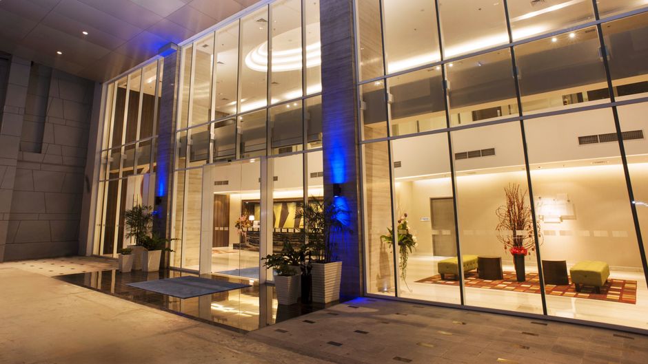 Holiday Inn Express Surabaya CenterPoint Exterior