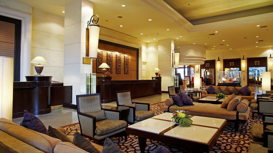 Centara Hotel Hat Yai Lobby