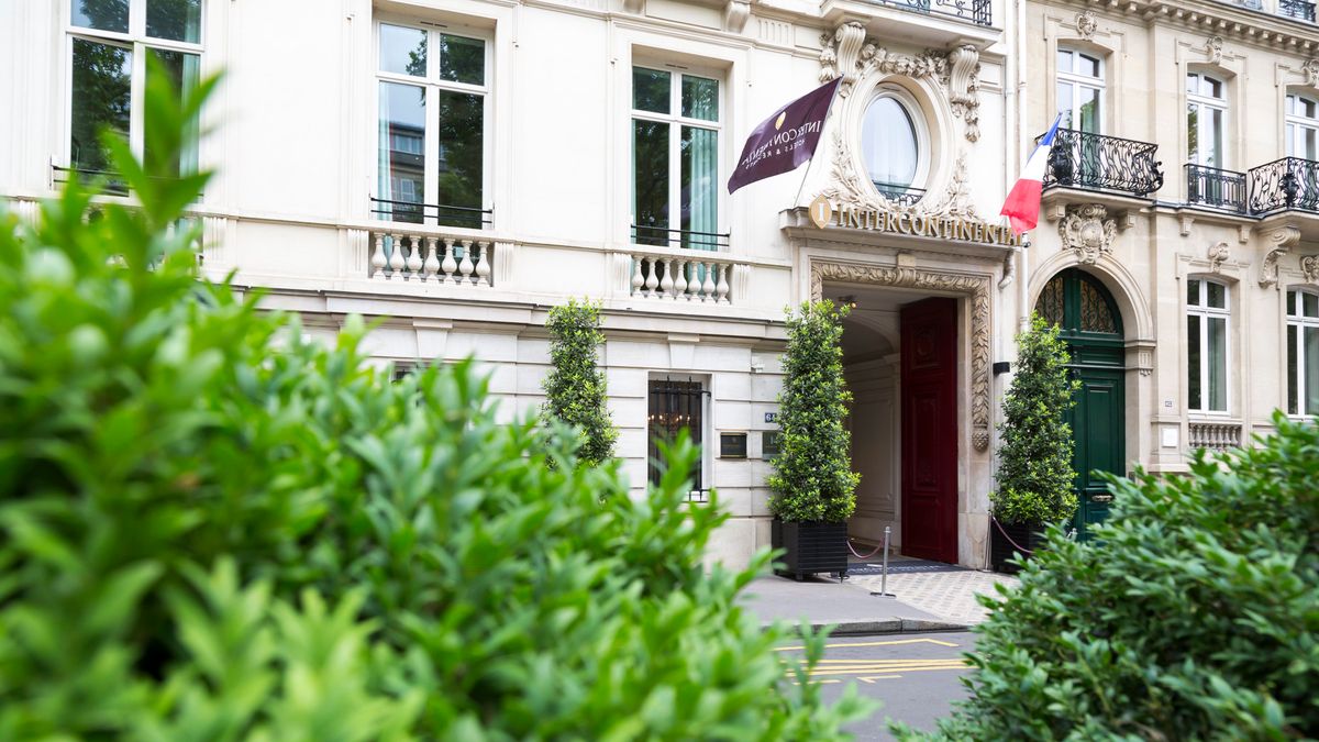 La Demeure Montaigne- Deluxe Paris, France Hotels- GDS Reservation