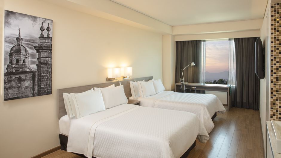 Fiesta Inn Morelia Altozano Room