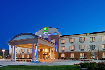 Holiday Inn Express Hotel & Suites