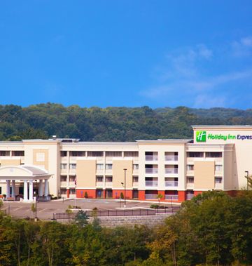 Holiday Inn Express Cincinnati-West