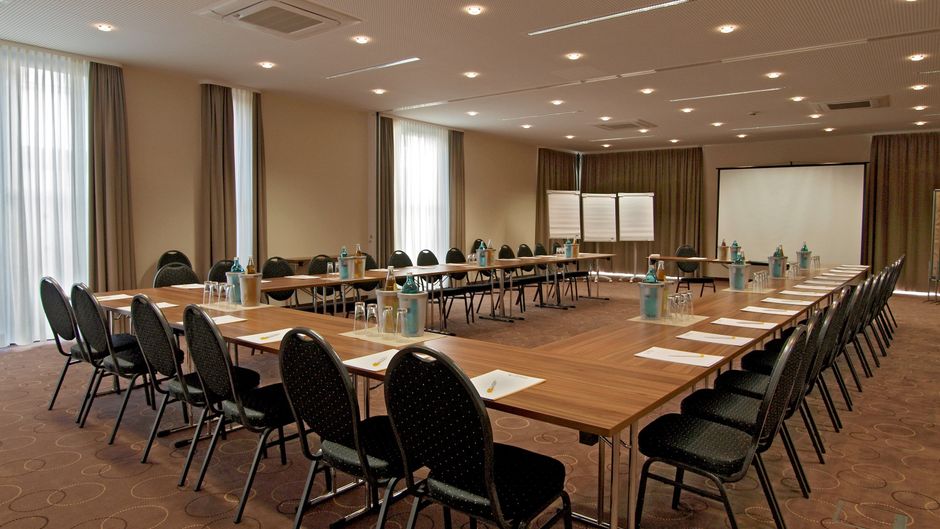 Bacchus Hotel Meeting