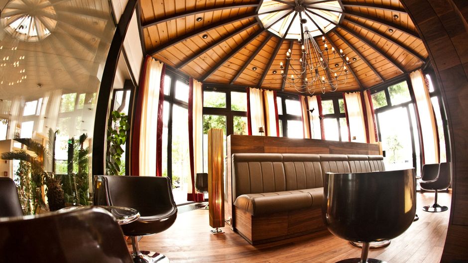 Bacchus Hotel Restaurant