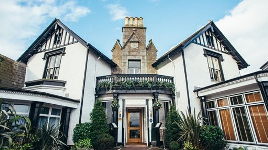Palm Court Hotel Exterior
