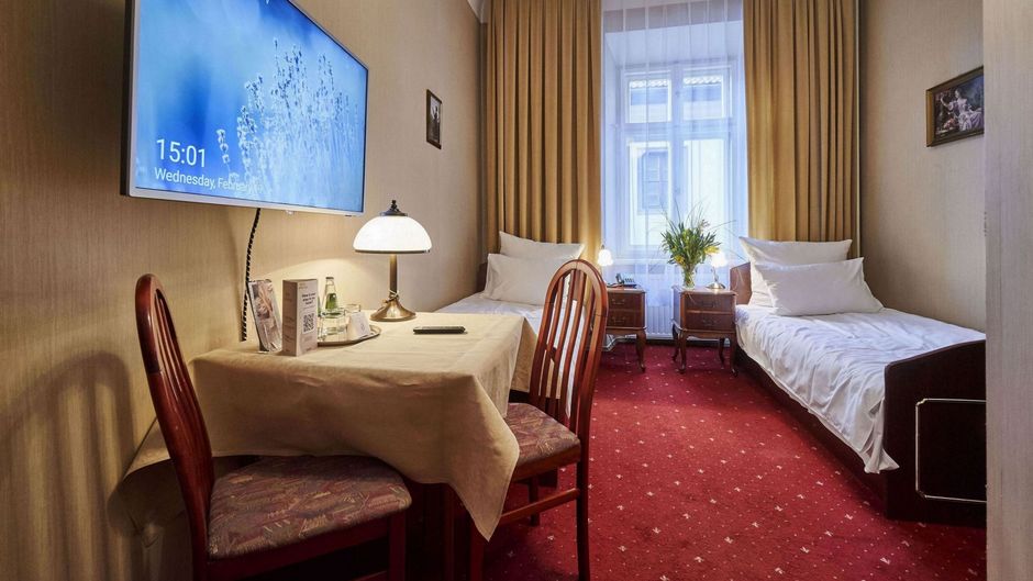 Pollera Hotel Room