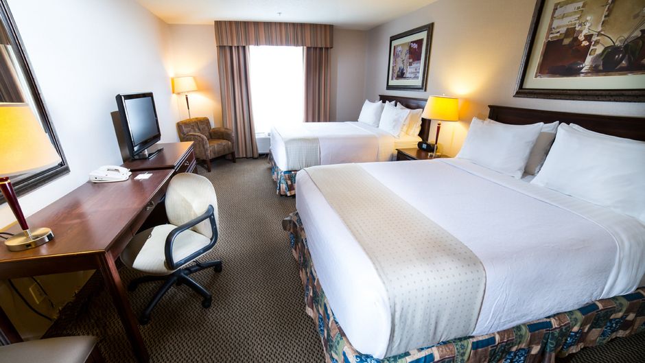 Holiday Inn Hotel & Suites-West Edmonton Room